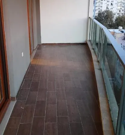 2+1 Seaview, Full Activity Flat With Swimming Pool And Car Park 마흐무틀라르