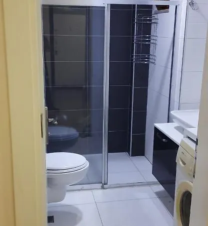 2+1 Seaview, Full Activity Flat With Swimming Pool And Car Park 아파트 마흐무틀라르